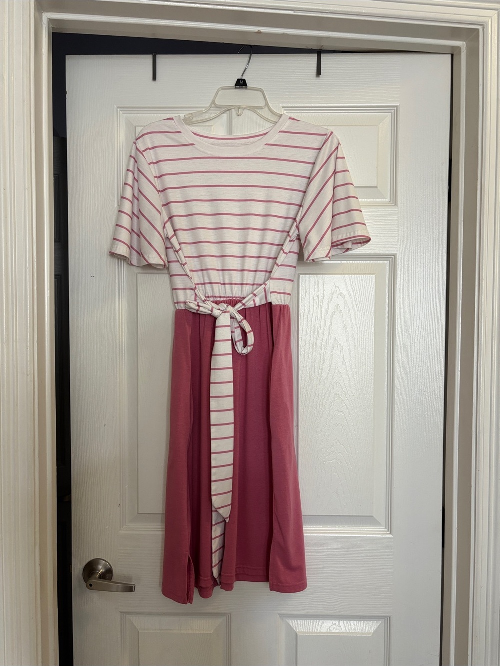 Striped Pink Tie-Waist Knee-Length Dress with Pockets